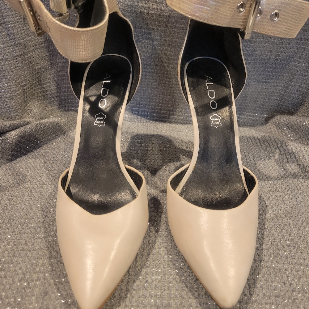 ALDO wrapped heel pumps cream size 7.5